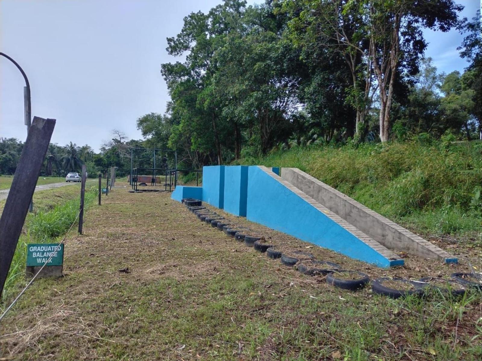 Hotel Putra Sentosa Retreat Camp, Sematan Zewnętrze zdjęcie
