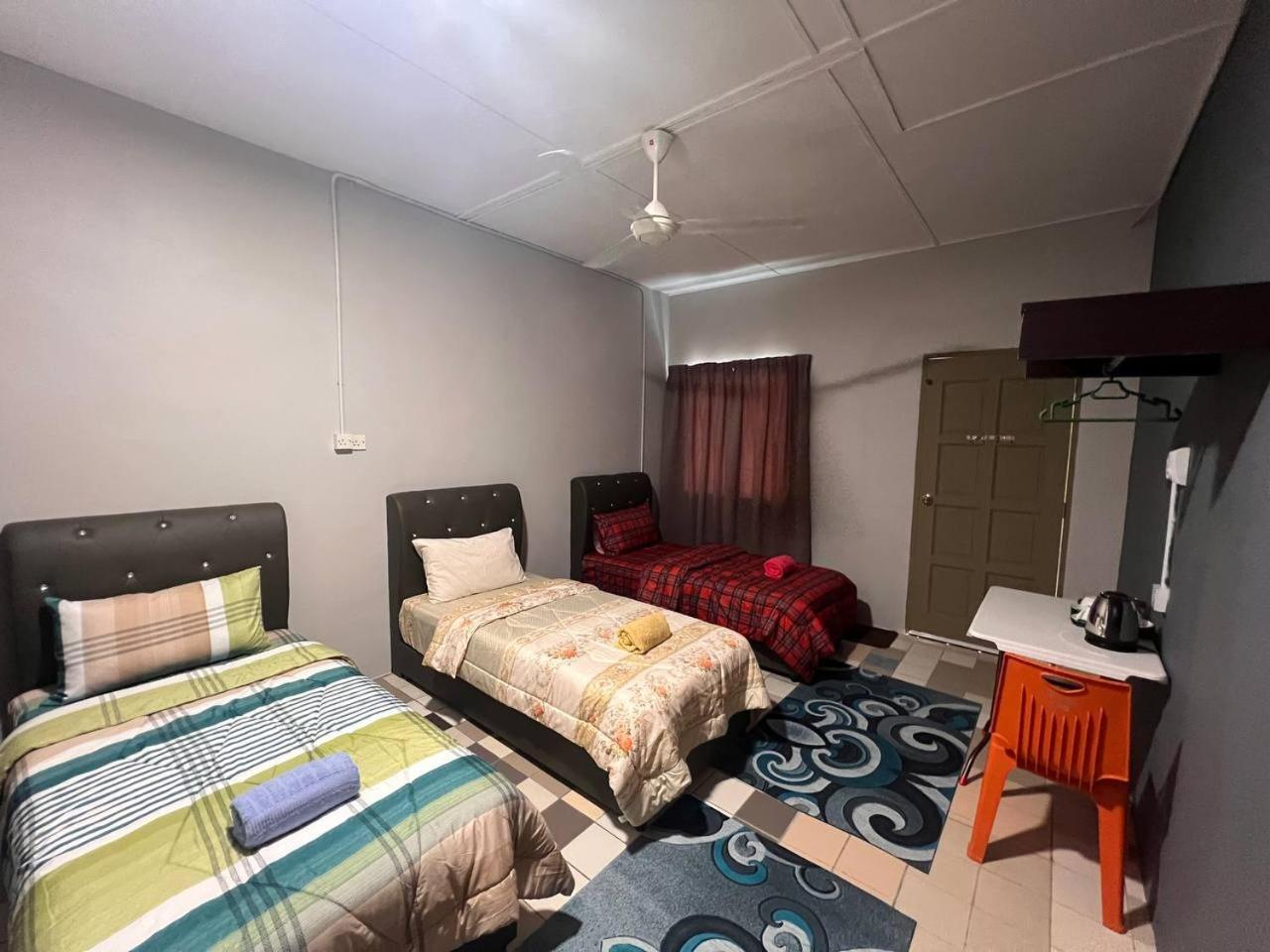 Hotel Putra Sentosa Retreat Camp, Sematan Pokój zdjęcie