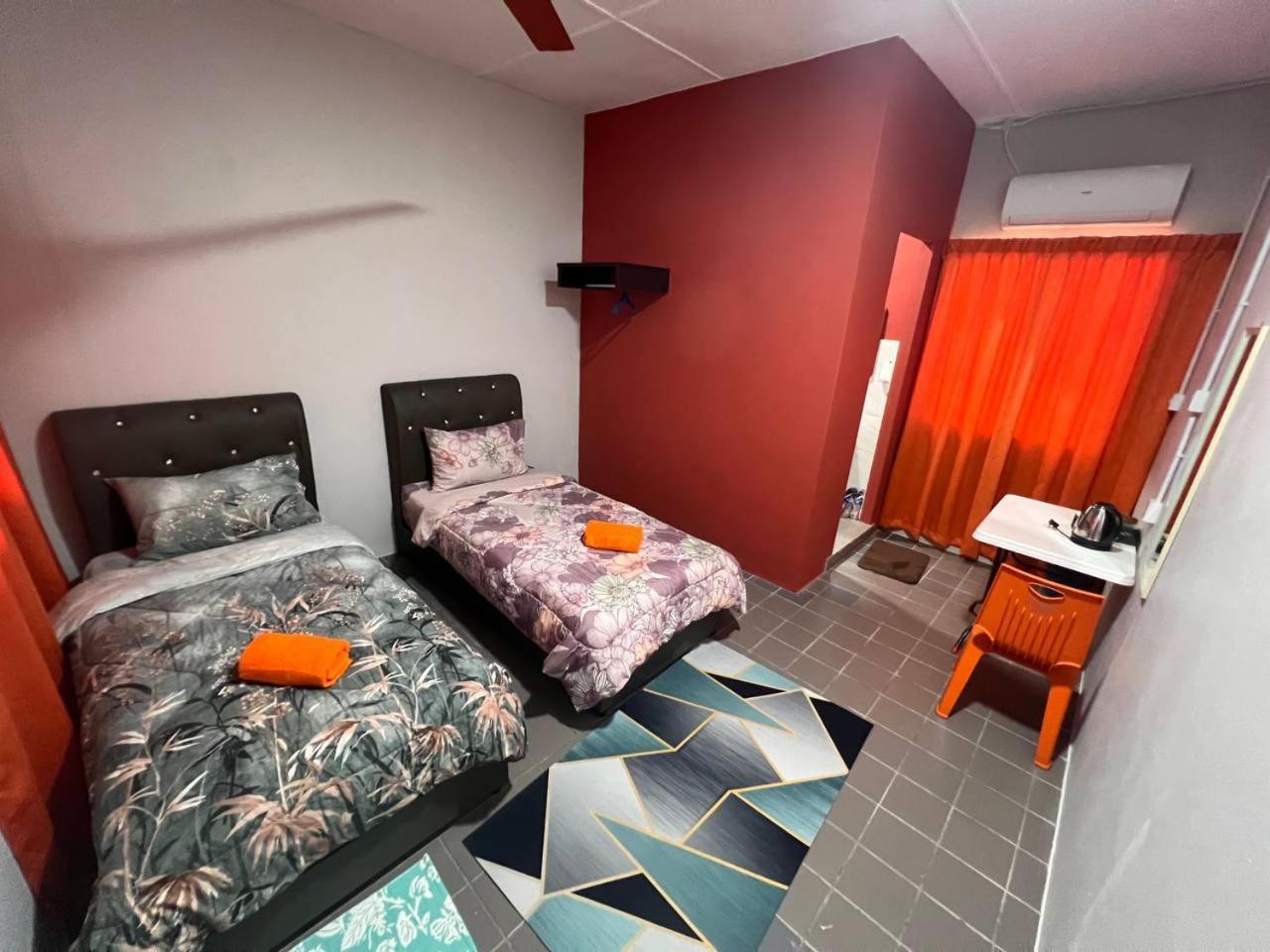 Hotel Putra Sentosa Retreat Camp, Sematan Pokój zdjęcie