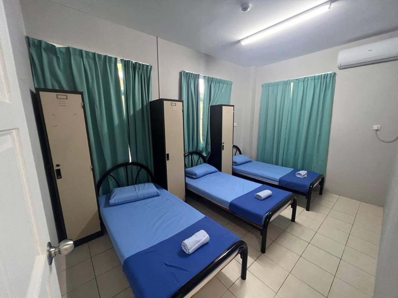 Hotel Putra Sentosa Retreat Camp, Sematan Pokój zdjęcie
